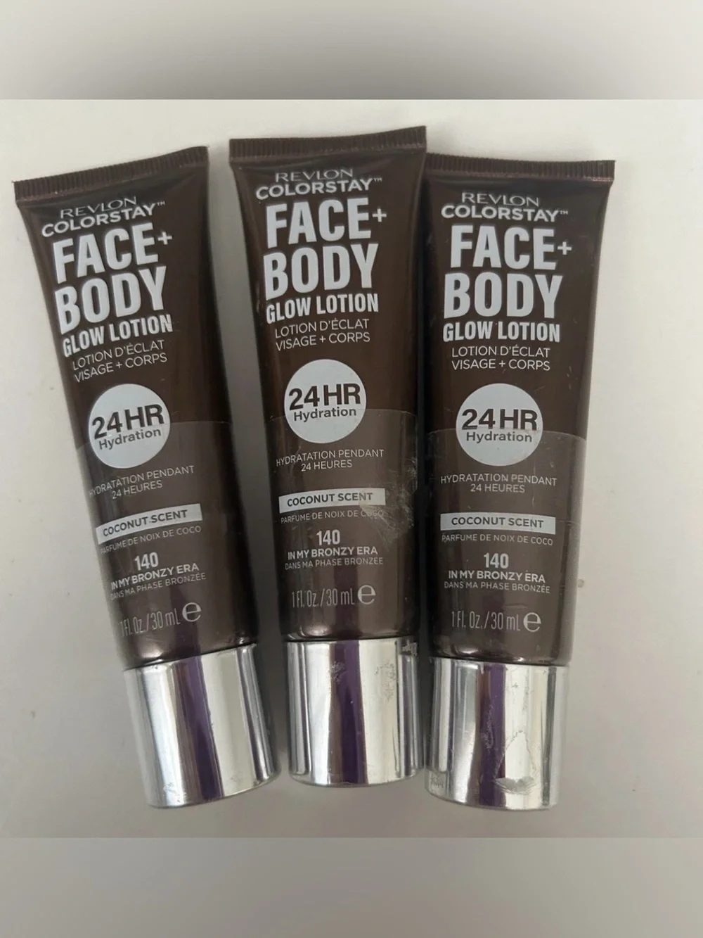Revlon ColorStay Face + Body Glow Lotion 24 HR- 140 In My Bronzy Era